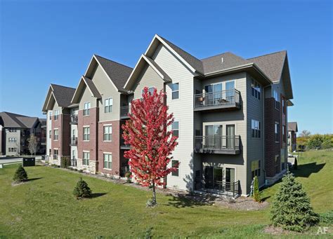 woodlands apartments menomonee falls  Mon-Fri: 9AM-5PM * Follow this propertySee all available apartments for rent at Highlands at Wildwood Lake Apartments 55+* in Menomonee Falls, WI